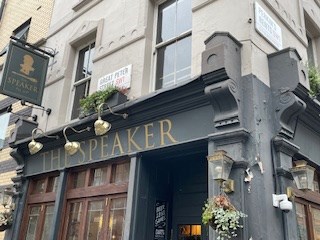 Speaker pub in Victoria